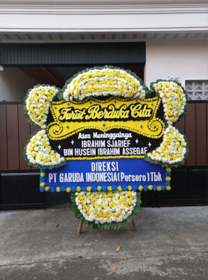 Papan Bunga Duka di Taratara Dua