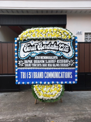 Papan Bunga Duka di Taratara Dua